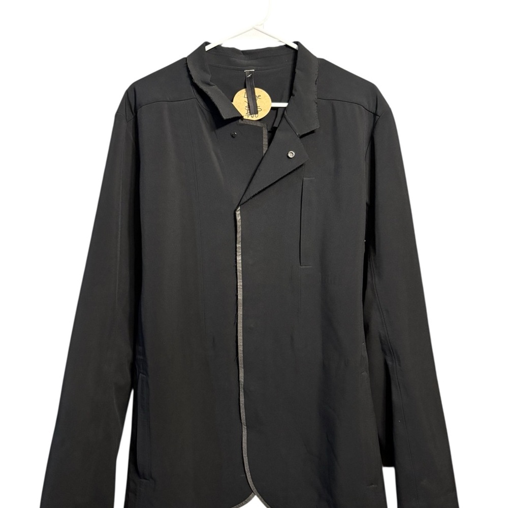 lululemon athletica Men's Black Performance Jacket